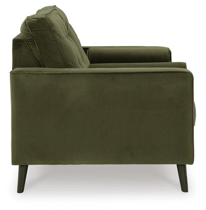 Reveon Lakes Loveseat