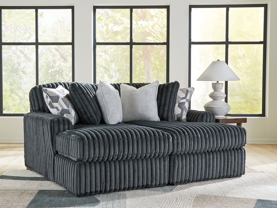 Midnight-Madness Super Chaise