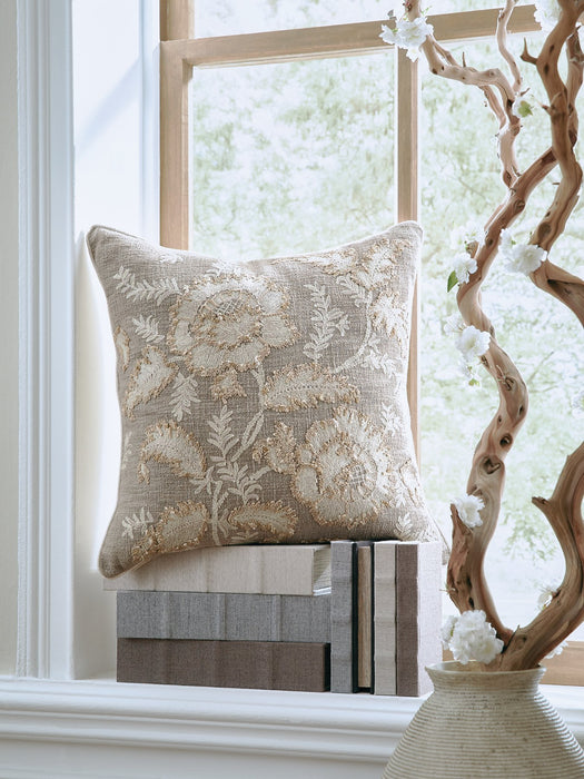 Viveka Pillow (Set of 4)