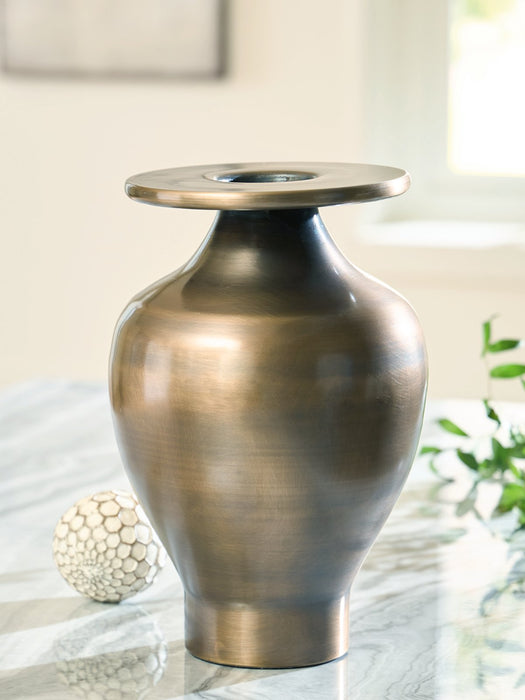 Fedorleigh Vase