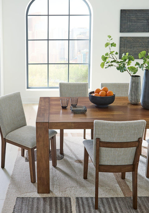 Kraeburn Dining Room Set