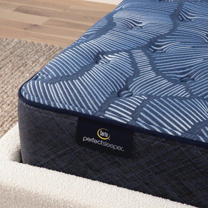 Serta Perfect Sleeper Innerspring Mattress Cobalt Calm Plush Tight Top - King image